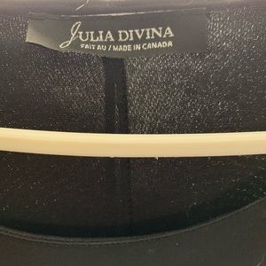 Loose comfortable A-line black lined dress